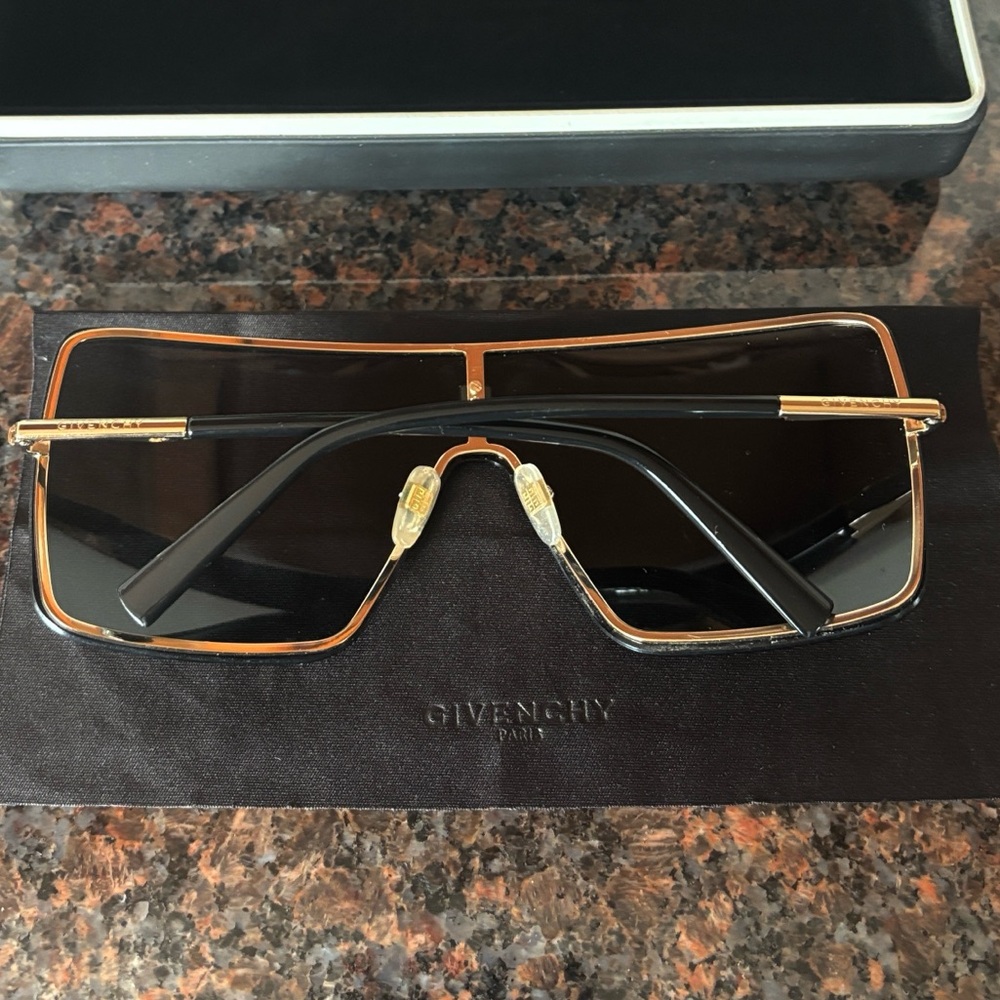 Givenchy 99mm Brown Gradient Shield Sunglasses Un… - image 7
